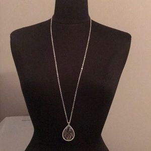 Necklace and earrings2